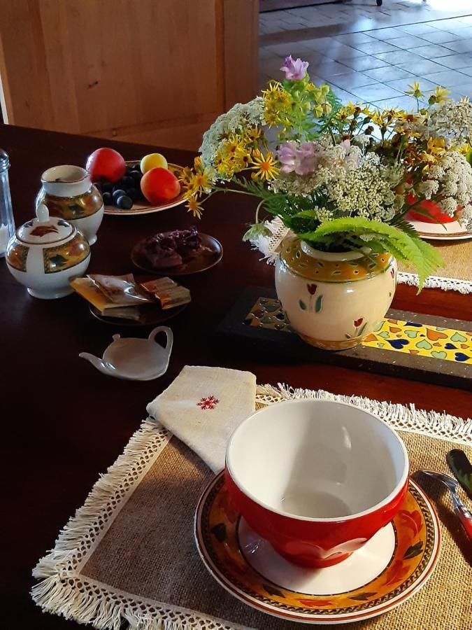 Chez Mialaret Bed & Breakfast Tourniac Ngoại thất bức ảnh